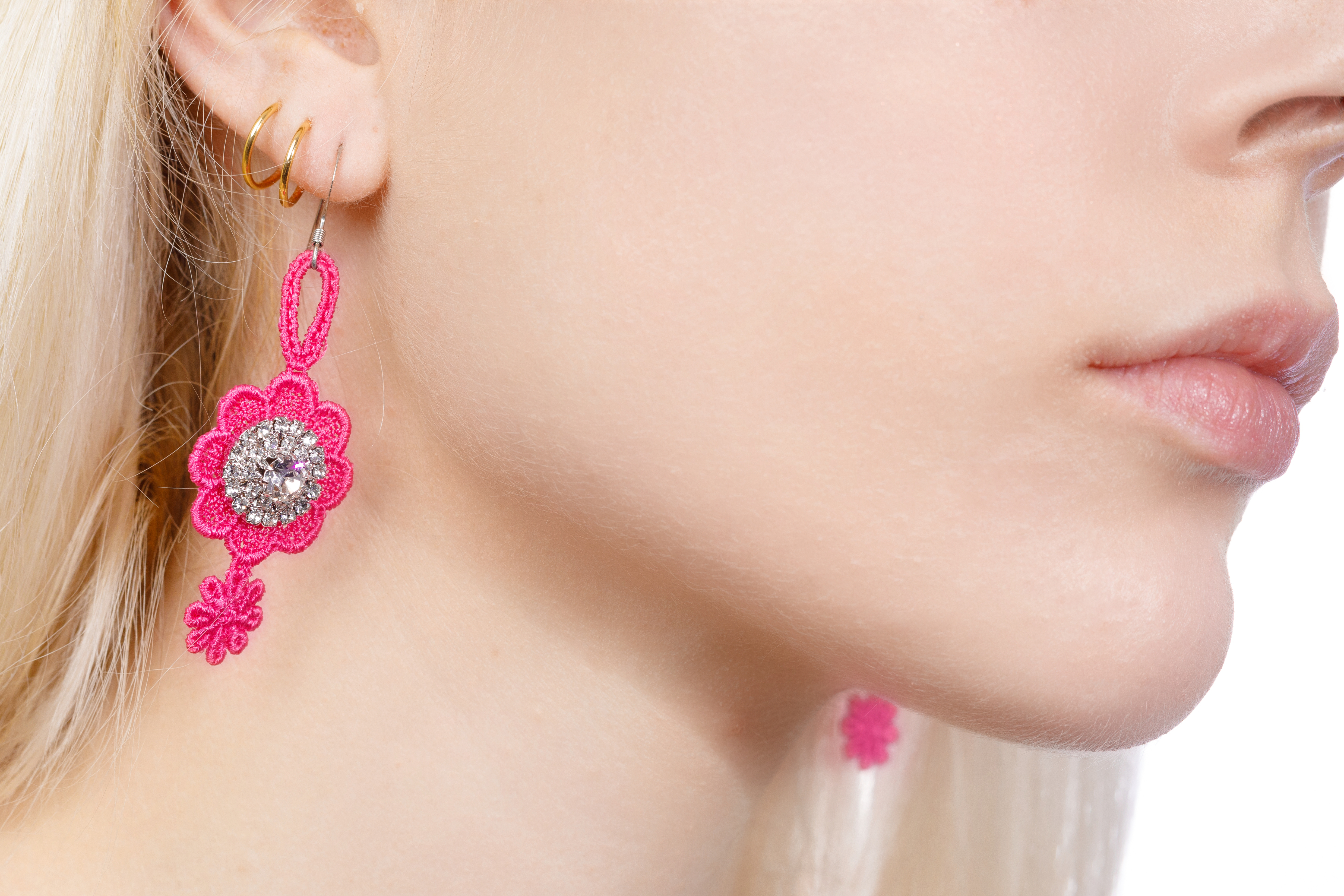 MACRAME’ EARINGS WITH CUPCAKE CRYSTAL DECORATION